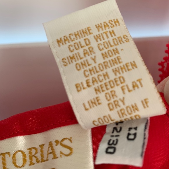 Victoria's Secret Red Lace Nightgown (Gold Label) - Picture 6 of 7